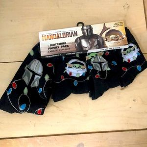 The Mandalorian matching socks family 4 pack ( 2 adults/2 children)
